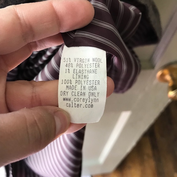 Adorable mini dress with ruffle adornments. - Picture 4 of 5